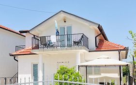 Hida Ile Apartments